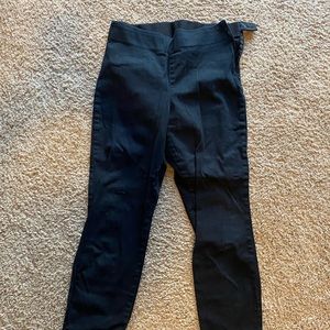 Old Navy Pixie Pant - Size 8 - Black